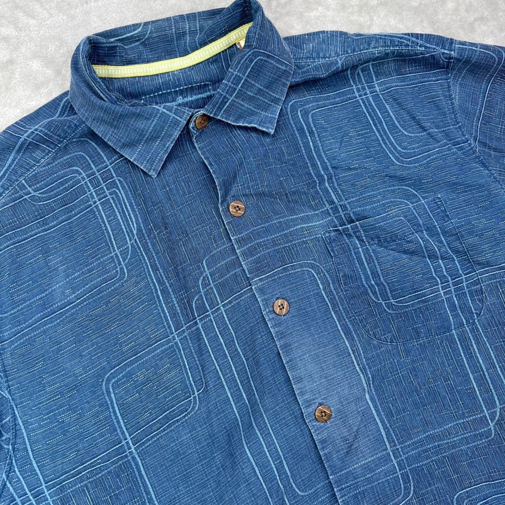 Tommy Bahama Camp Shirt Mens Medium Blue Geometric 100% Silk Short Sleeve Button